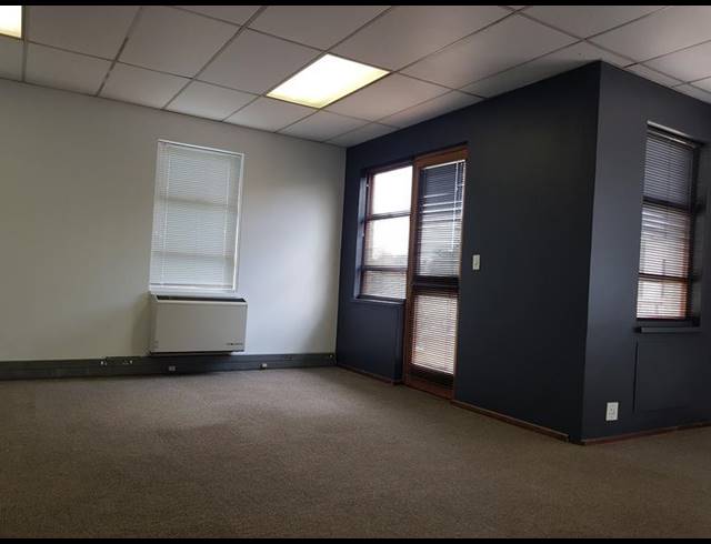 OFFICE PROPERTY TO RENT IN BOSKRUIN